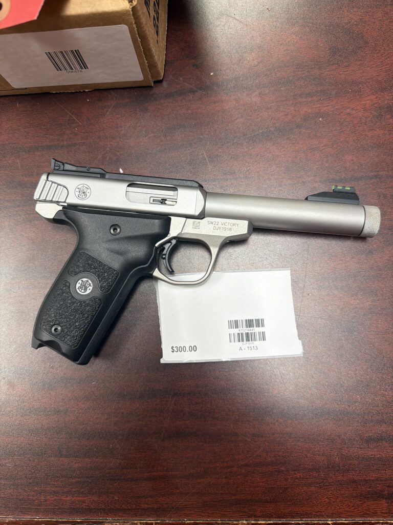 Smith & Wesson – SW22 Victory